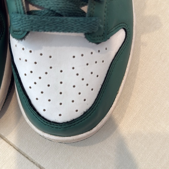 Nike Dunk Low Youth/Big Kids size 7 - Picture 9 of 13